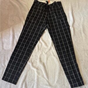 H&M Black and White Checkered Skinny Pants